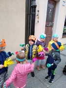 Biedronki na spektaklu.