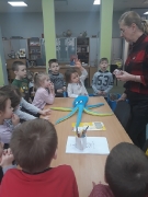 Biedronki w bibliotece_2