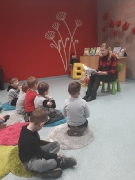 Biedronki w bibliotece