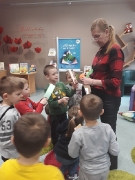 Biedronki w bibliotece_8