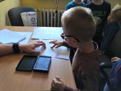 GUMISIE- POZNAJEMY PRACĘ POLICJANTA_4