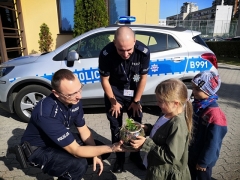 GUMISIE- POZNAJEMY PRACĘ POLICJANTA_7