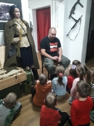 Lekcja historii - Krasnale_3