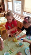 Malowanie na mleku Biedronki_17