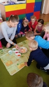Malowanie na mleku Biedronki_2
