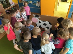 NA WSI - DOJENIE KROWY SMERFY 2019_5