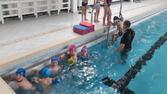 PIERWSZE ZAJĘCIA NA BASENIE_1
