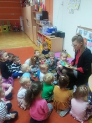 Piątkowe poczytanki u Pszczółek_2