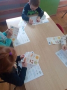 Smerfy realizują program 