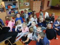 SPOTKANIE Z GÓRNIKIEM KRASNALE I SMERFY 2018_5
