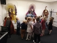 TEATR LALEK WE WROCŁAWIU- GUMISIE_2