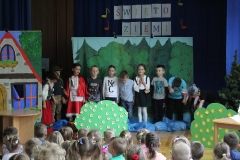 TEATRZYK CZERWONY KAPTUREK I LAS_6