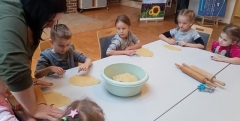Warsztaty Pieczenia Chleba w Moskorzynie - Smerfy_5