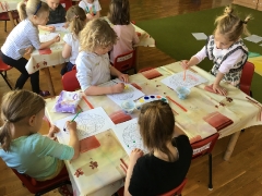 WIELKANOCNE PISANKI SMERFY 2019_1