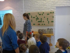 WIZYTA W KUCHNI U BIEDRONEK_10
