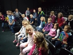 WYCIECZKA DO TEATRU - SMERFY_9