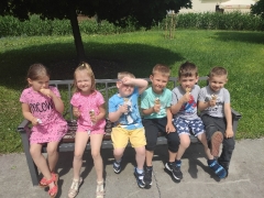Wyjście na lody- Krasnoludki