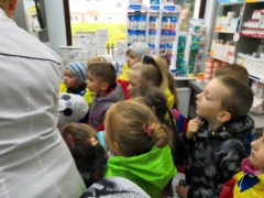 Z WIZYTĄ W APTECE KRASNALE 2019_2