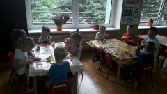 ZABAWY ADAPTACYJNE W GRUPIE SMERFY 