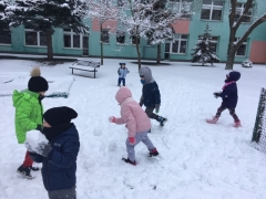 ZABAWY NA ŚNIEGU FERIE 2019_6