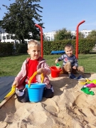 Zabawy na świeżym powietrzu - Biedronki_1
