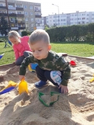 Zabawy na świeżym powietrzu - Biedronki