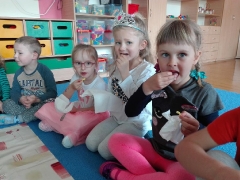 ZABAWY SMAKOWE U MOTYLKÓW_6