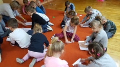 ZABAWY TROPIĄCE U  KRASNOLUDKÓW_3