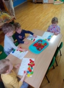 Zajęcia o tematyce świątecznej u Motylków_1