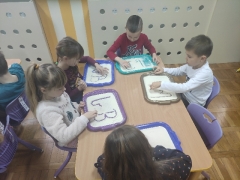 Zajęcia prowadzone Metodą Dobrego Startu- Gumisie_1