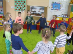 ZAJĘCIA W  BIEDRONKACH METODĄ DOBREGO STARTU_1