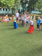 ZAWODY SPORTOWE KRASNALE SMERFY I GUMISIE_7